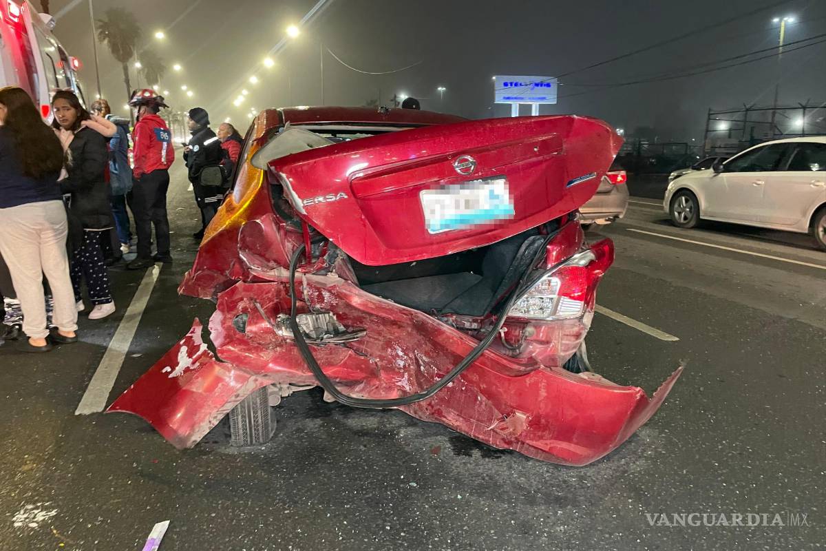 Conductor ebrio causa choque en la Monterrey-Saltillo; deja dos menores lesionados