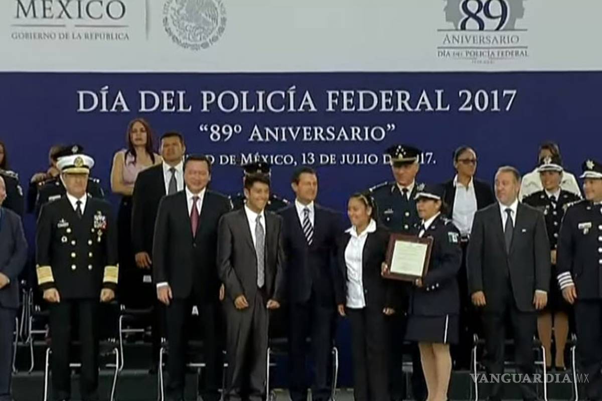 Reconoce Peña Nieto a agentes caídos durante aniversario 89 de la Policía Federal