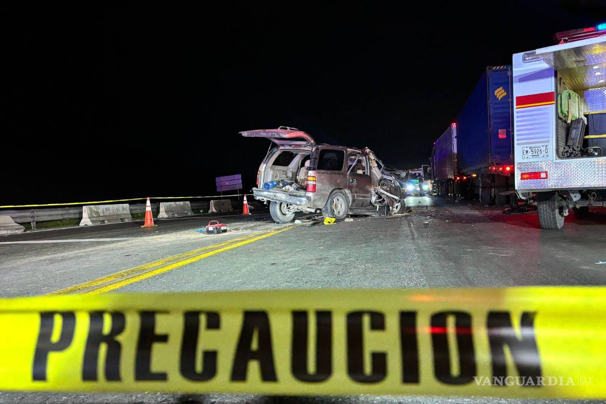 Mujer pierde la vida y tres menores resultan lesionados en choque contra tráiler en el libramiento Norponiente