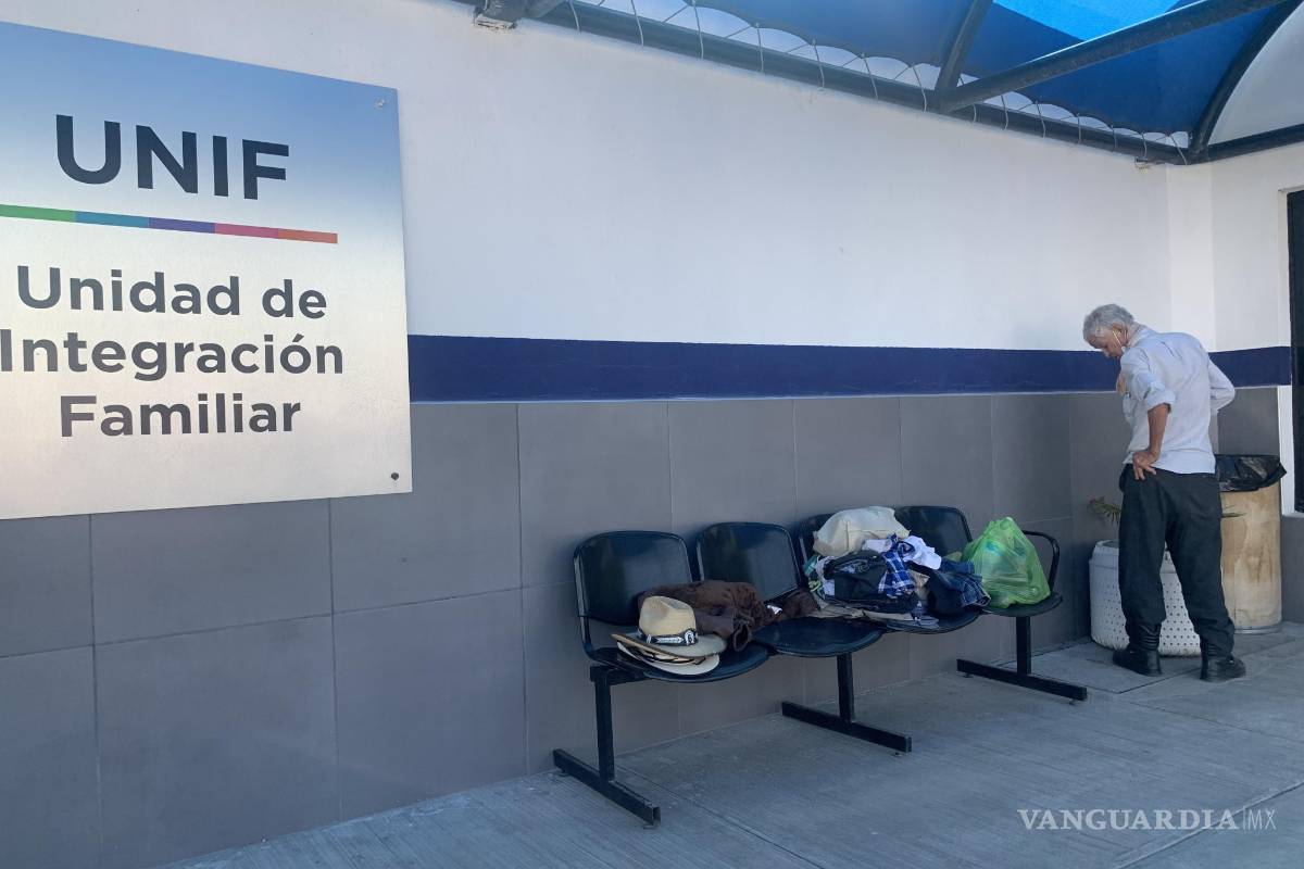 Asilan en albergue a anciano abandonado por sus hijos en Saltillo