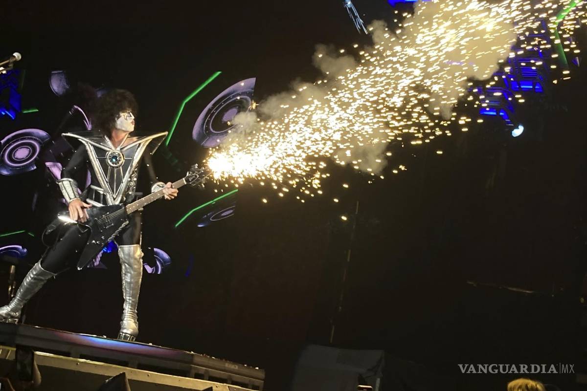 $!Tommy Thayer de KISS se presenta en el casino Hard Rock en Atlantic City, Nueva Jersey, el 21 de agosto de 2021 como parte de su gira End Of The Road.