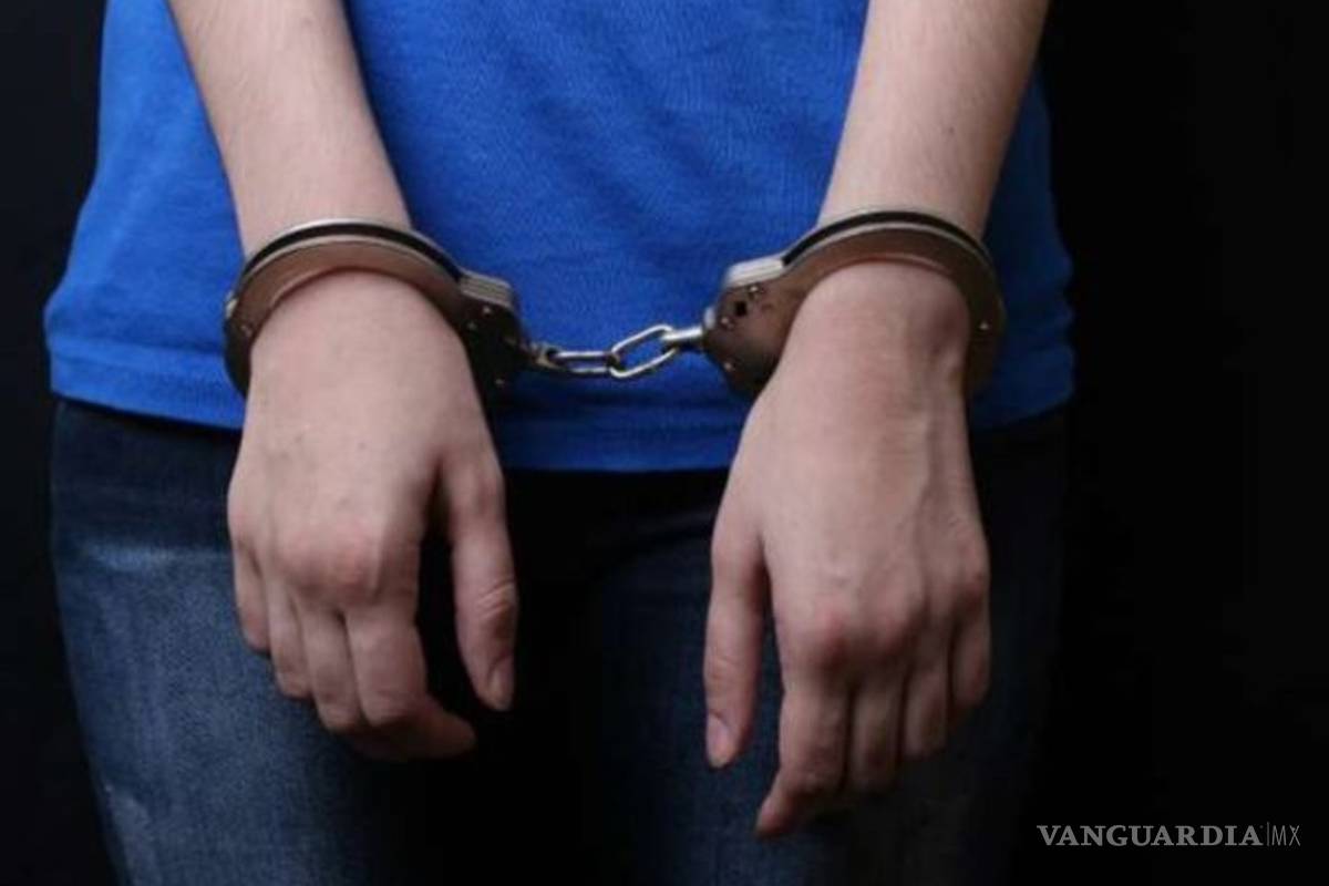 Sorprenden a cajera cometiendo fraude en centro comercial de Saltillo