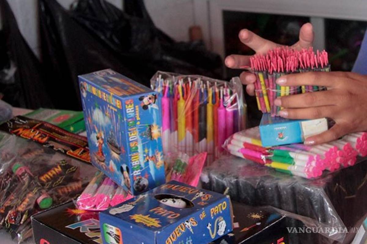 Ahora en Tultepec abunda venta de cohetes en casas