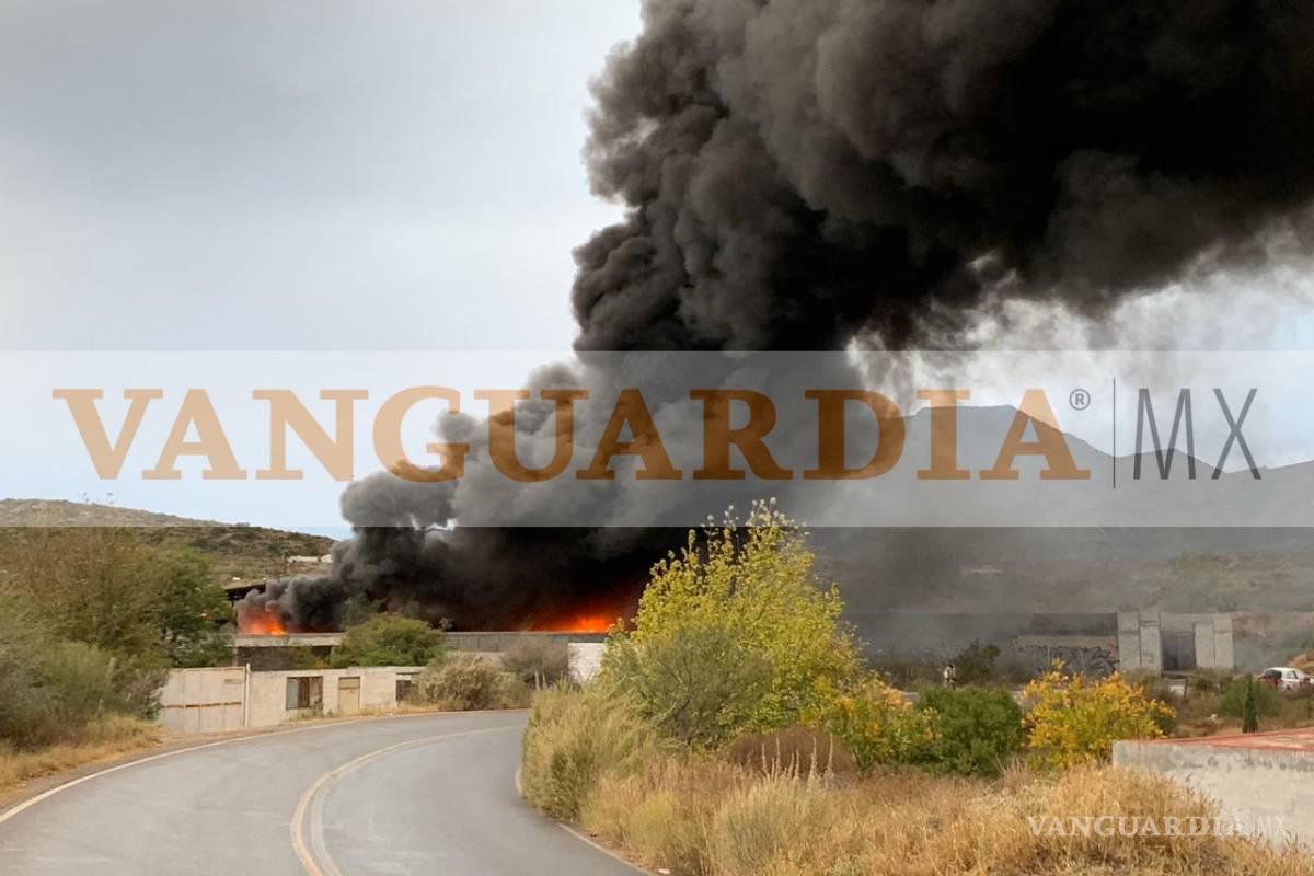 $!Explotan tanques de gas en ejido de Coahuila y provocan incendio