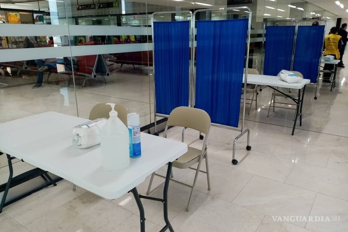 Revisan a pasajeros de vuelo que venía de China en Aeropuerto de Tijuana