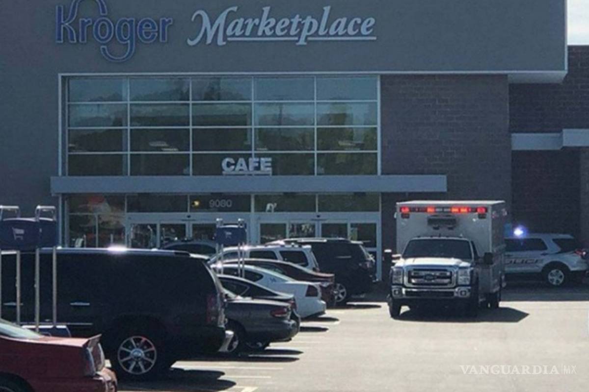 Al menos 2 muertos en tiroteo dentro de supermercado en Estados Unidos; hay varios heridos