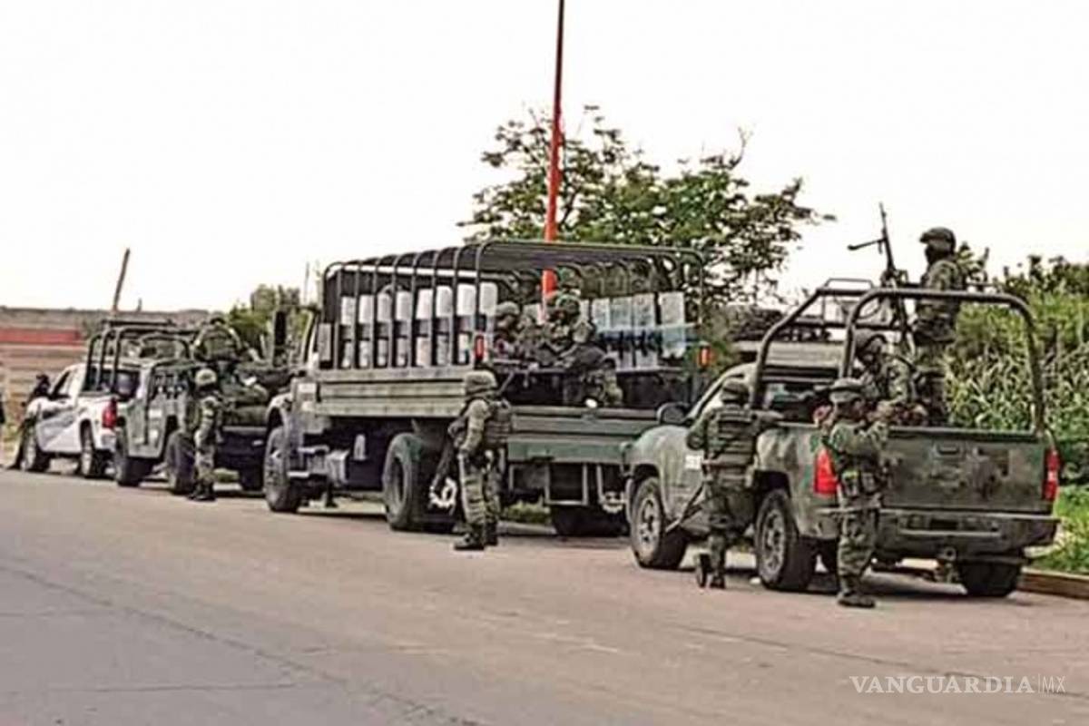 Encuentran 50 vehículos de huachicoleros en Puebla