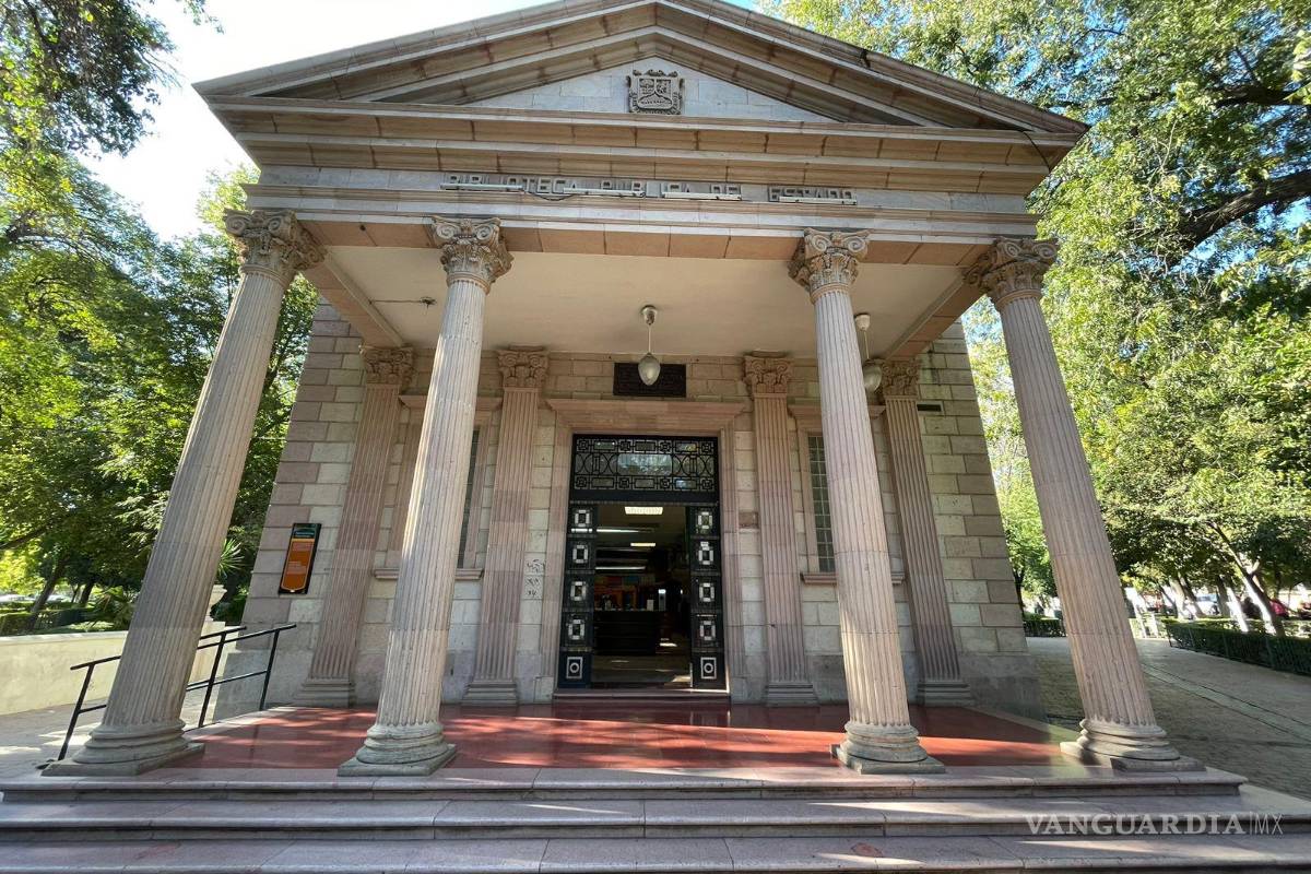 Sobreviven los libros impresos en era digital; promueven lectura en escuelas de Saltillo