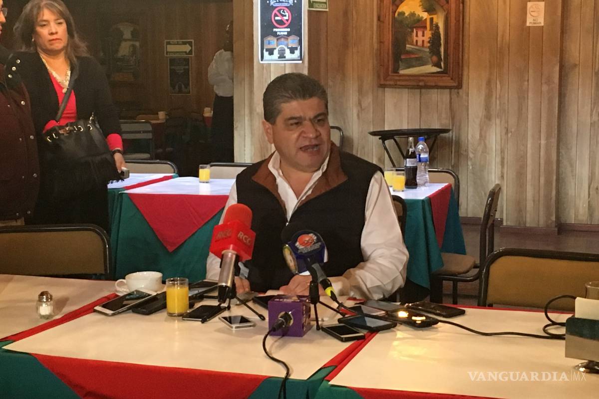 Inicia Miguel Ángel Riquelme precampaña en Saltillo