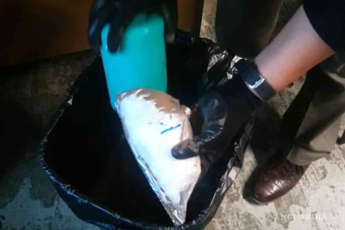 Sacan 100 kilos de crystal de botellas de cloro en Tijuana