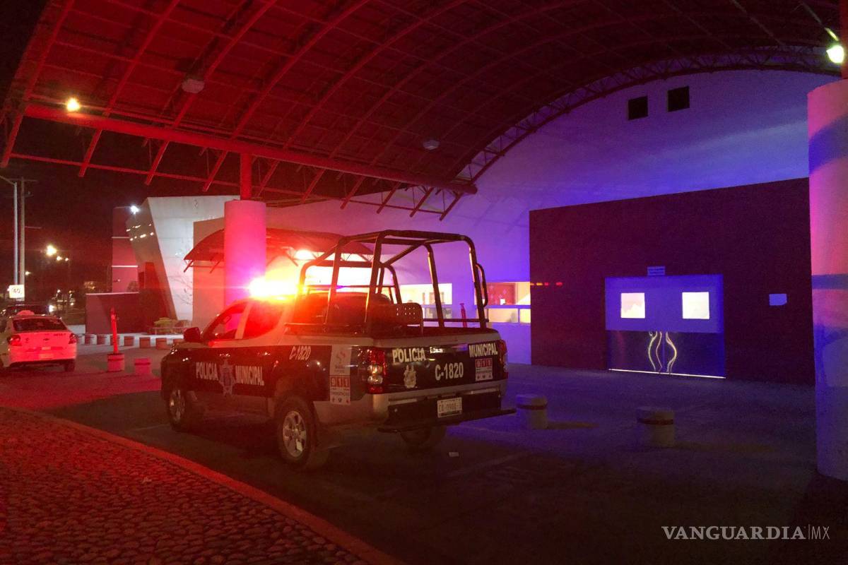 Menor de 15 años es atacado con arma blanca por tío de su amigo al sur de Saltillo