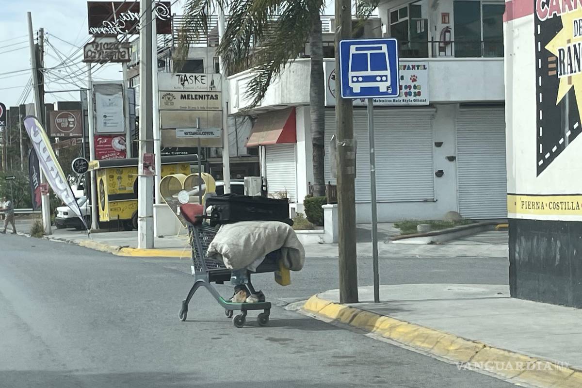 Saltillo: Buscan apoyo para mujer en situación de calle, en Los Pinos
