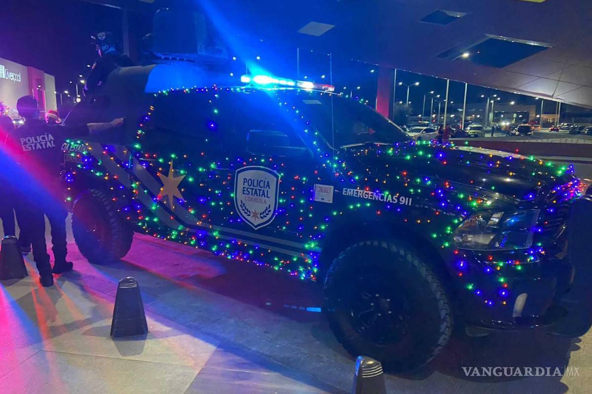 Con luces y regalos, Policía Civil Coahuila ilumina Monclova y Frontera