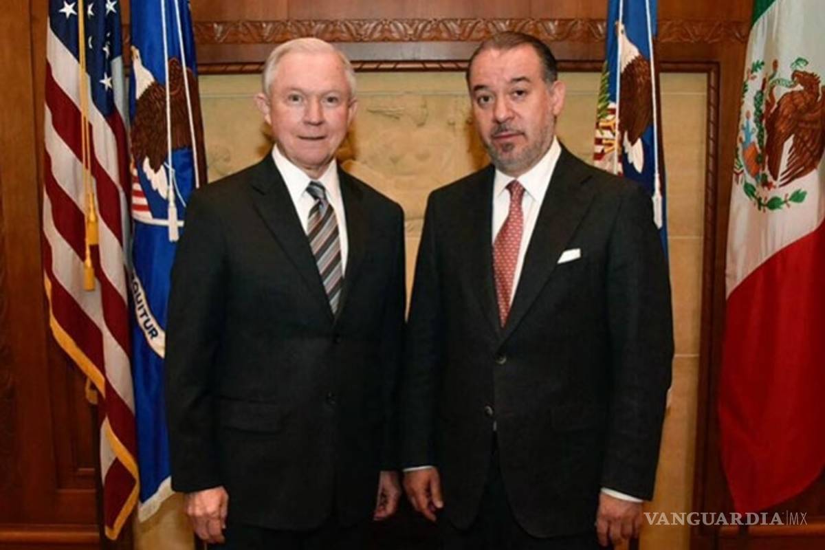 Titular de PGR y fiscal general de EU abordan temas de seguridad binacional