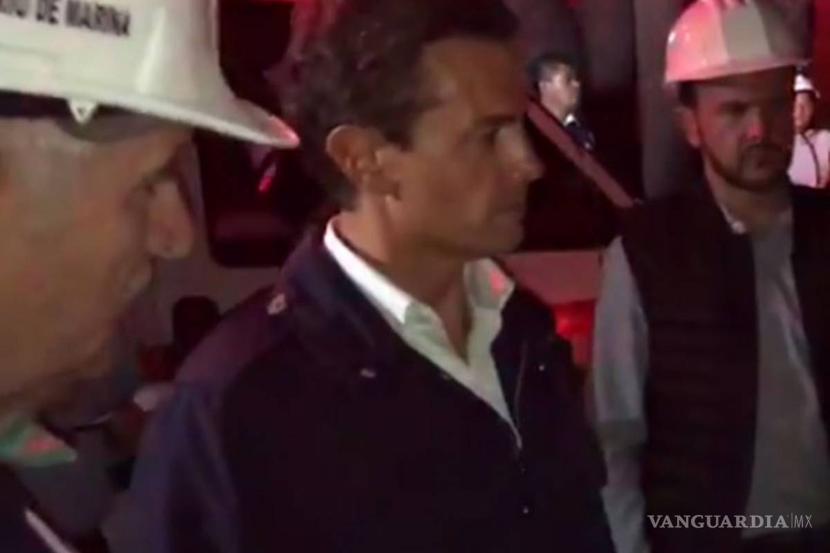 Recorre Peña Nieto Colegio Enrique Rébsamen; en la zona hay por lo menos 20 niños fallecidos