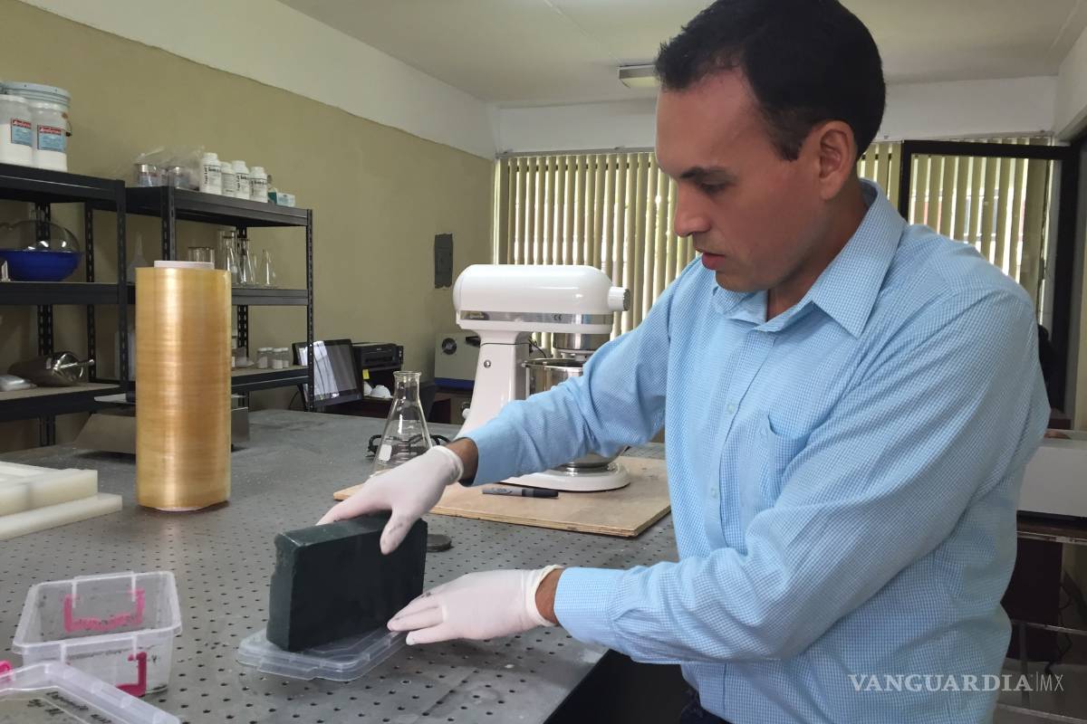 El profesor saltillense que inventó un cemento ecológico