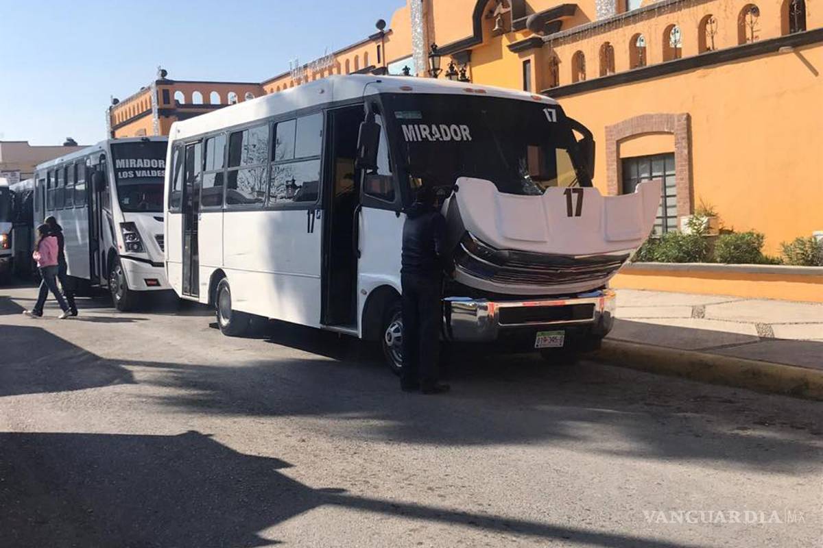 Presentan camiones prestados para lograr aumento a tarifa