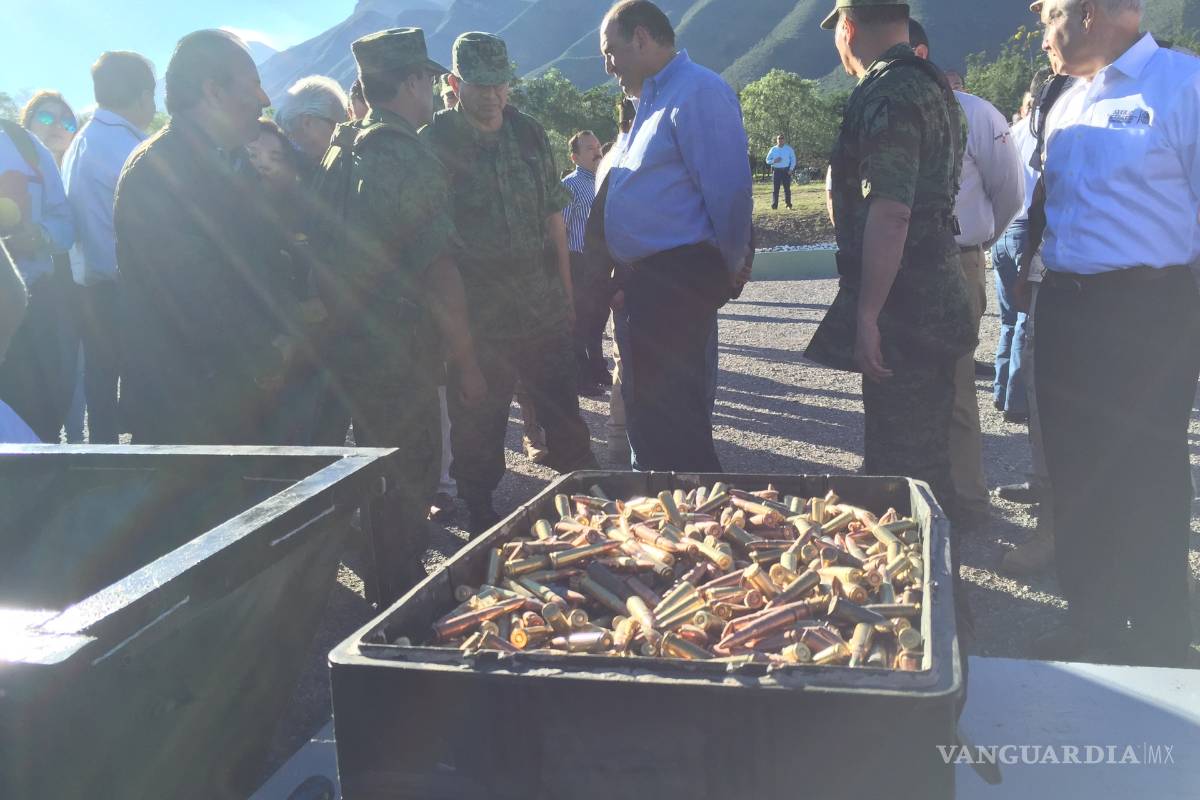 $!Sedena destruye armamento y municiones en Saltillo