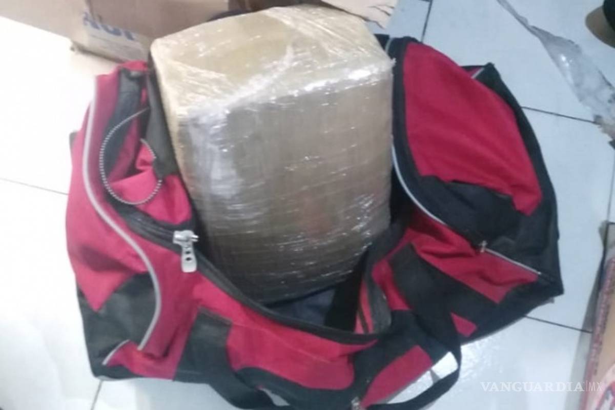 Detienen a hombre con 60 kilos de mariguana en Indios Verdes