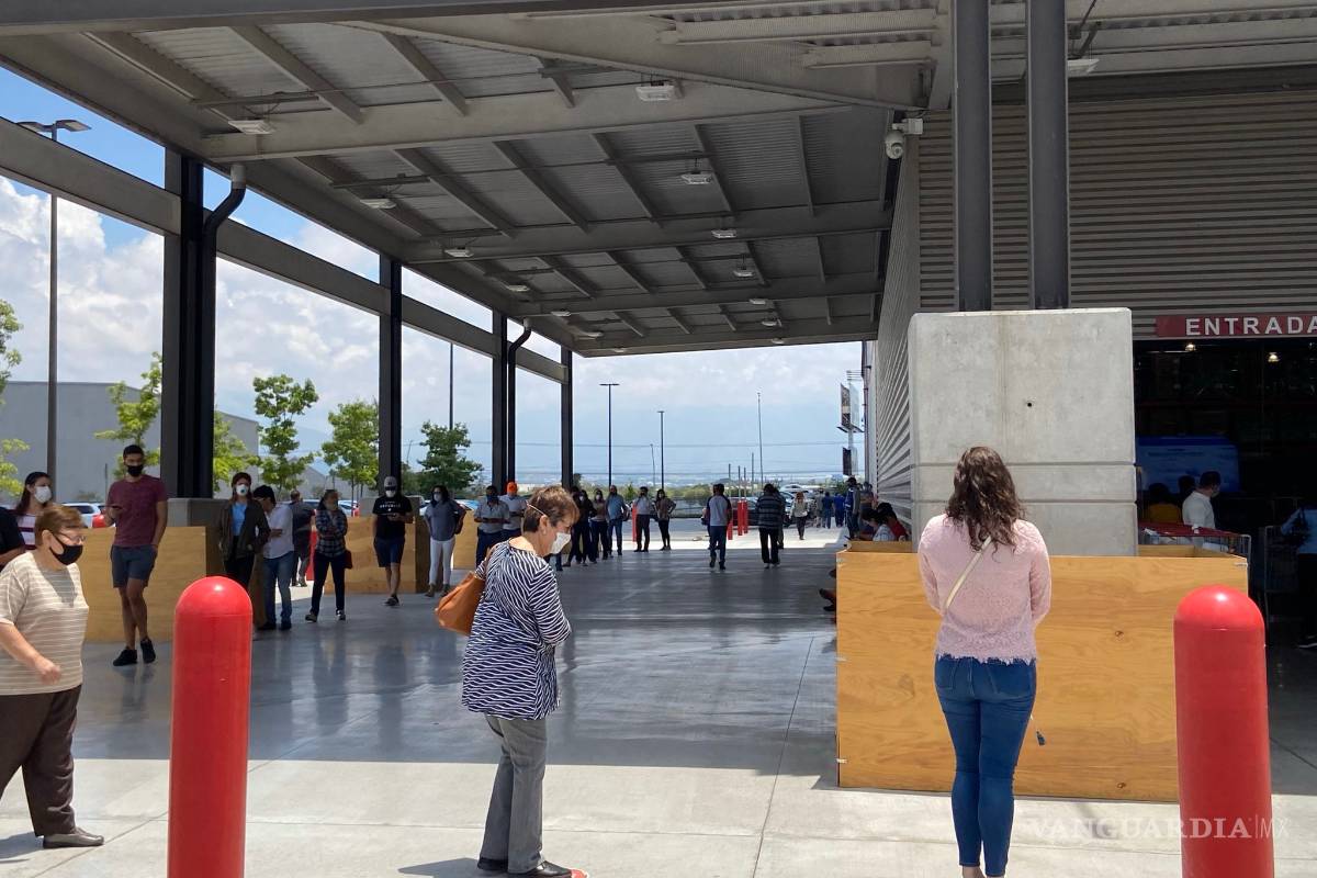 Por el Día de las Madres abarrotan comercios, pese a la pandemia