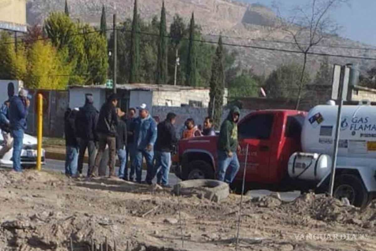 Se enfrentan huachicoleros contra gaseros en Edomex