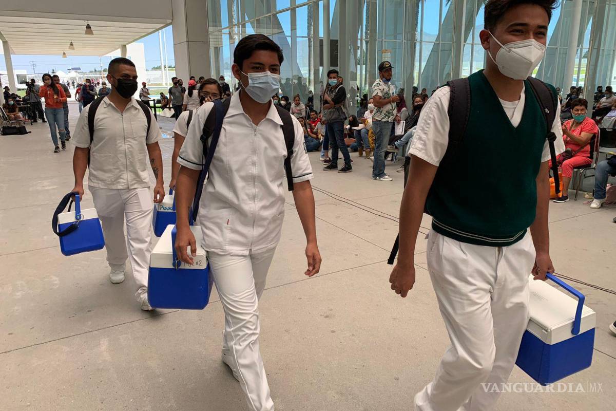 Vacunarán solo a 3 mil jóvenes en Arteaga, piden a la población no acudir a Ciudad Universitaria