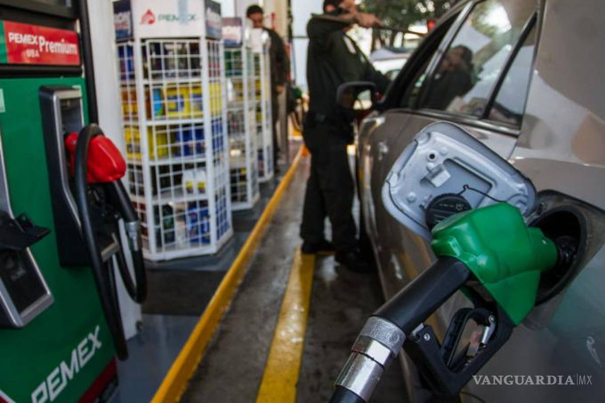 Ventas de gasolina se desploman por COVID-19... en peligro 250 mil personas por desempleo