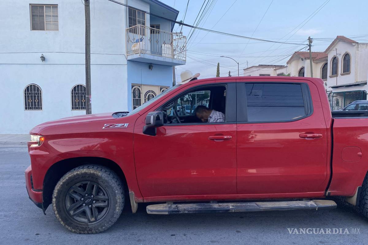 Saltillo: se duerme al volante y bloquea la vialidad en Jardines Coloniales; es detenido