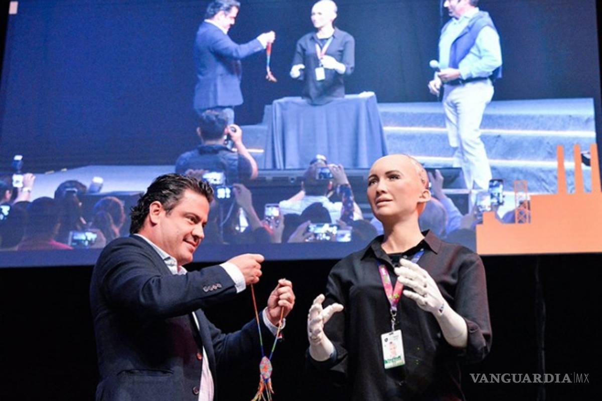 Nombran huésped distinguida a la robot Sophia en Jalisco