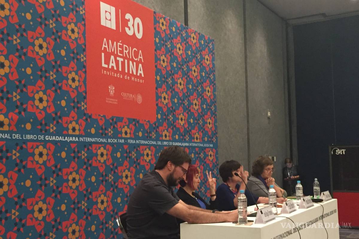 Analizan literatura española a 400 años de Cervantes