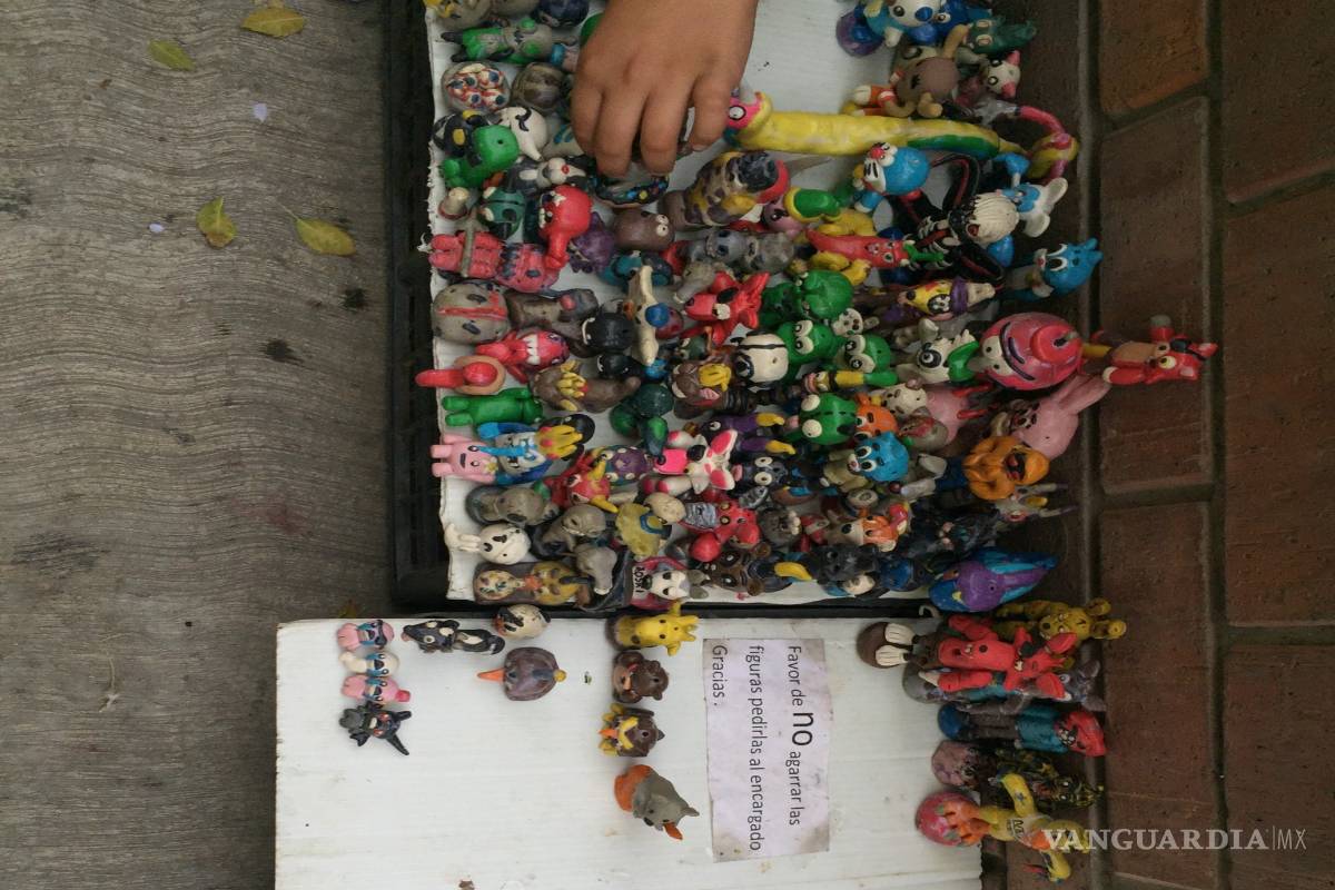 El niño escultor de plastilina