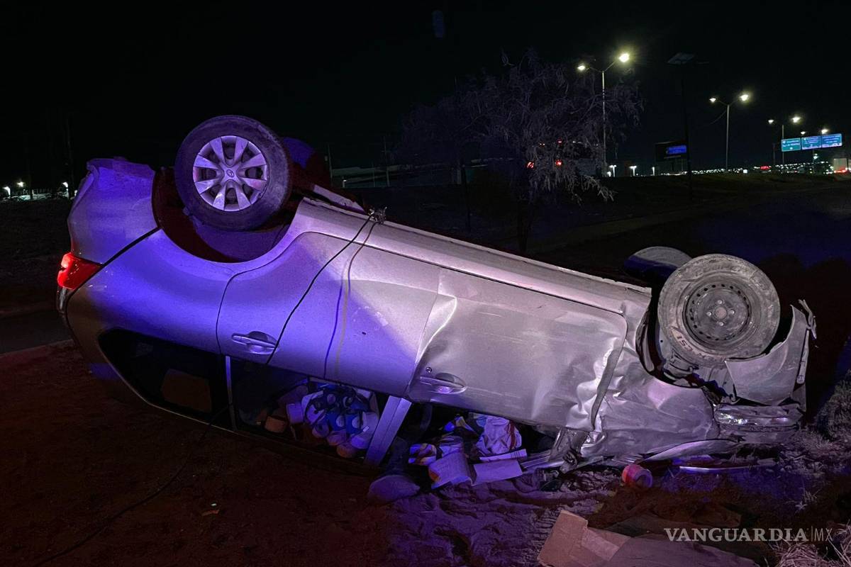 Saltillo: Dormitada casi le cuesta la vida a joven conductor