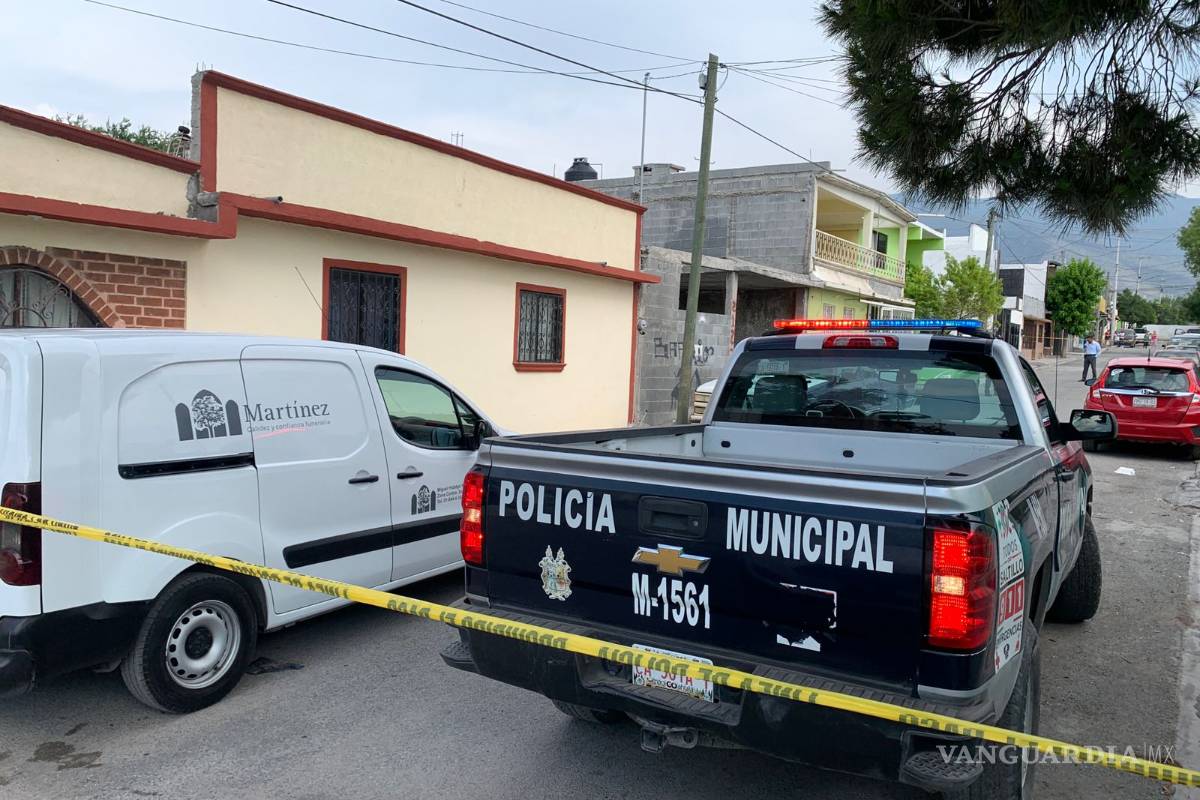 Hallan cadáver enterrado y maniatado en vivienda al oriente de Saltillo