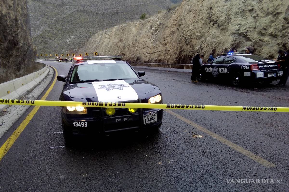Vuelca un tráiler (otra vez) en Los Chorros (otra vez)