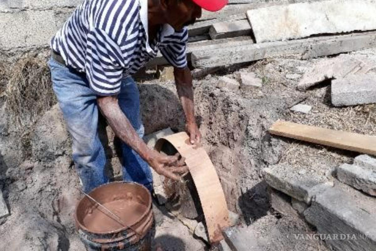 Ladrilleros queman llantas en Saltillo; vecinos se quejan de contaminación