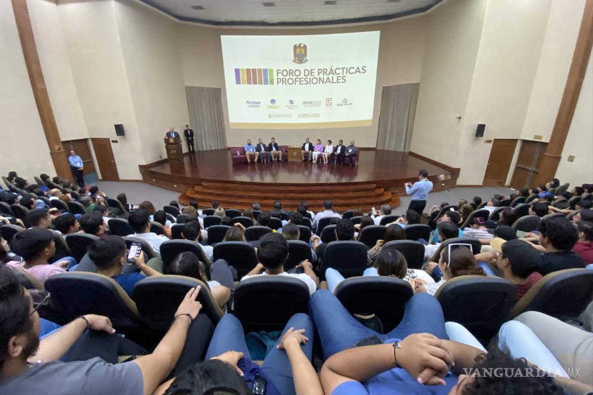 Alumnos reciben charla en la UAdeC Unidad Norte para iniciar sus prácticas profesionales