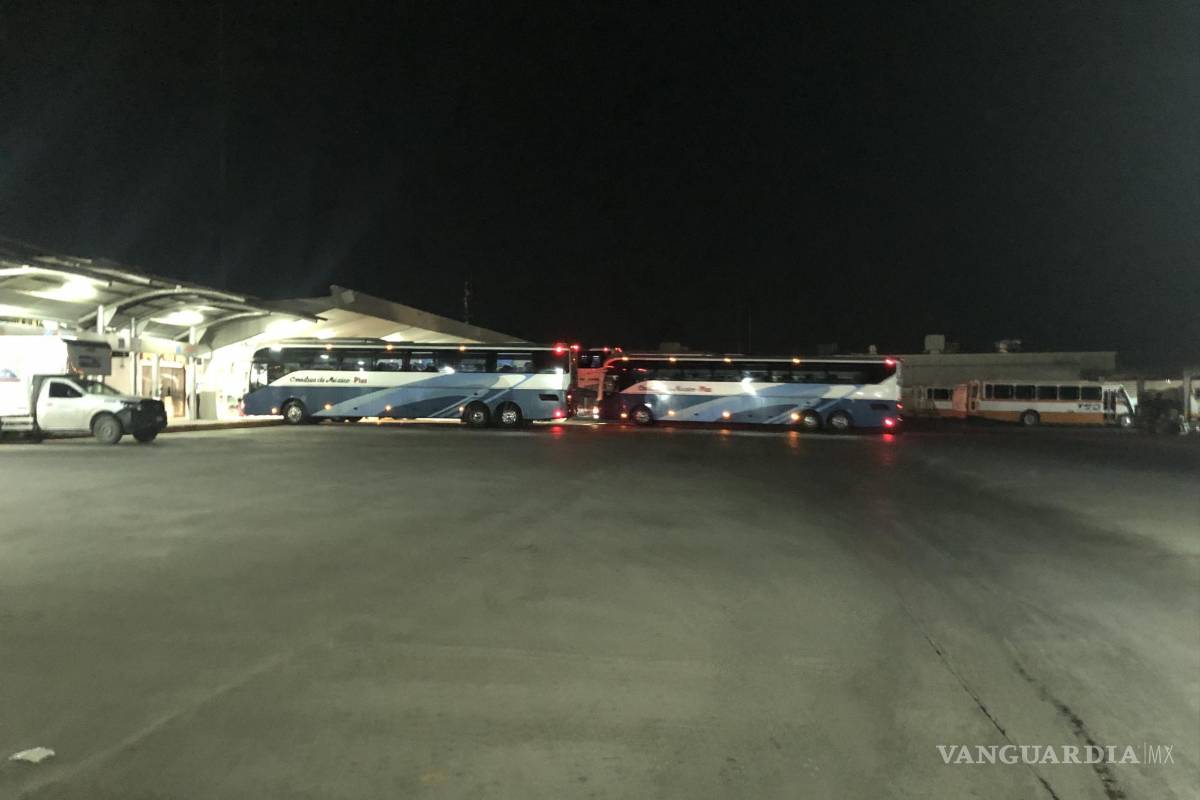 Pasajero llega sin vida a Saltillo; lo encuentran inconsciente en el baño del autobús