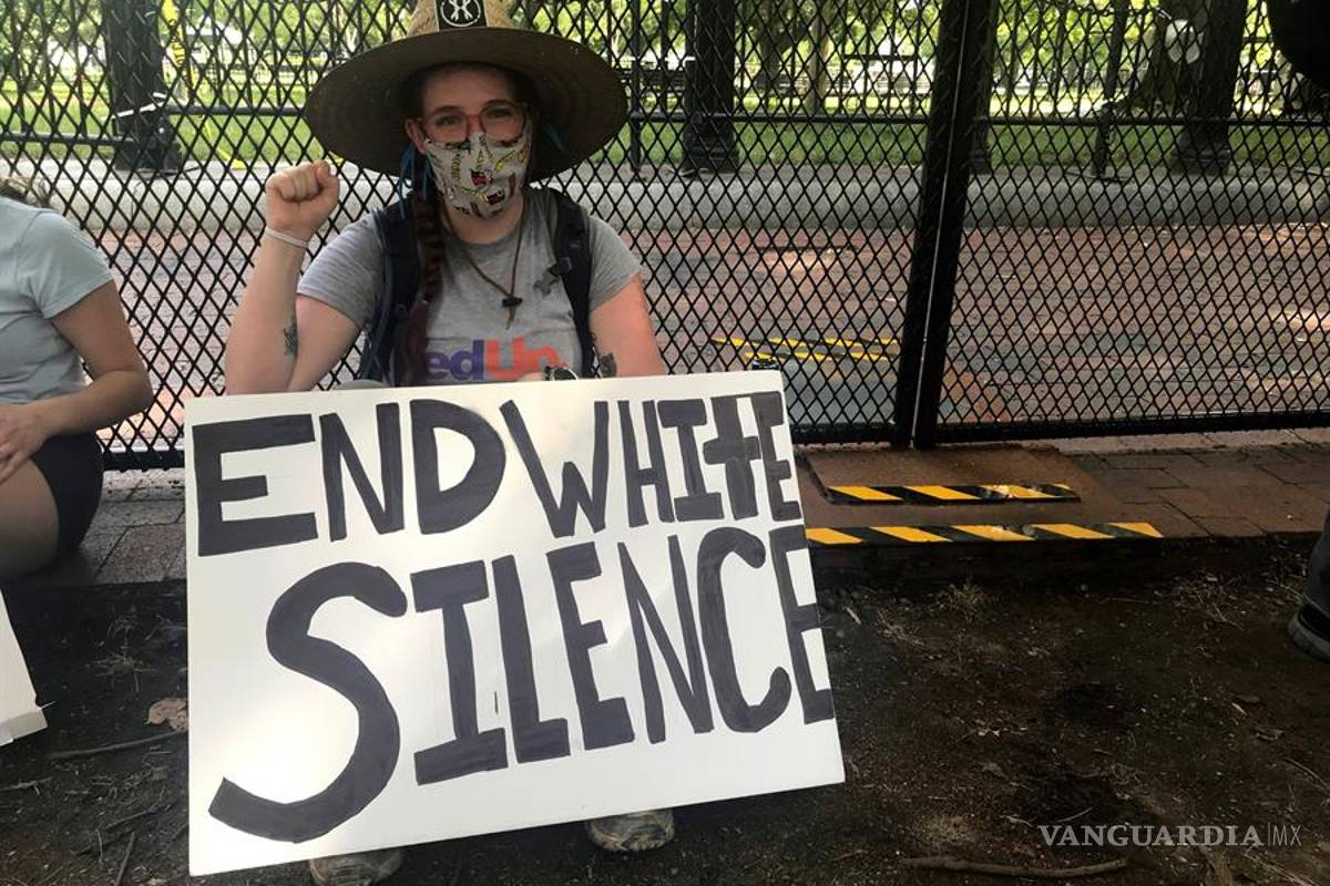 &quot;Somos racistas, tenemos que reconocerlo”, jóvenes blancos en EU hacen un examen de conciencia