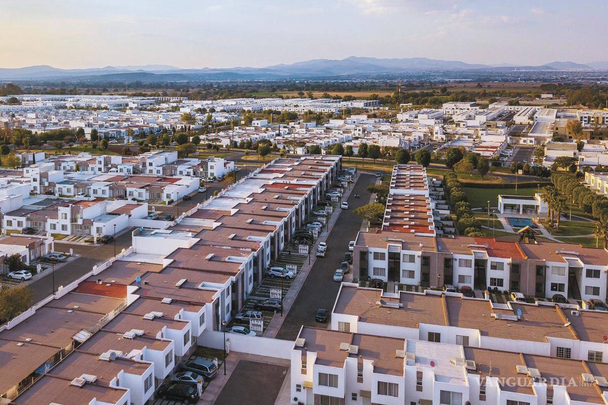 Trabajadores del Infonavit piden a candidatos presidenciales abordar “crisis de vivienda económica”