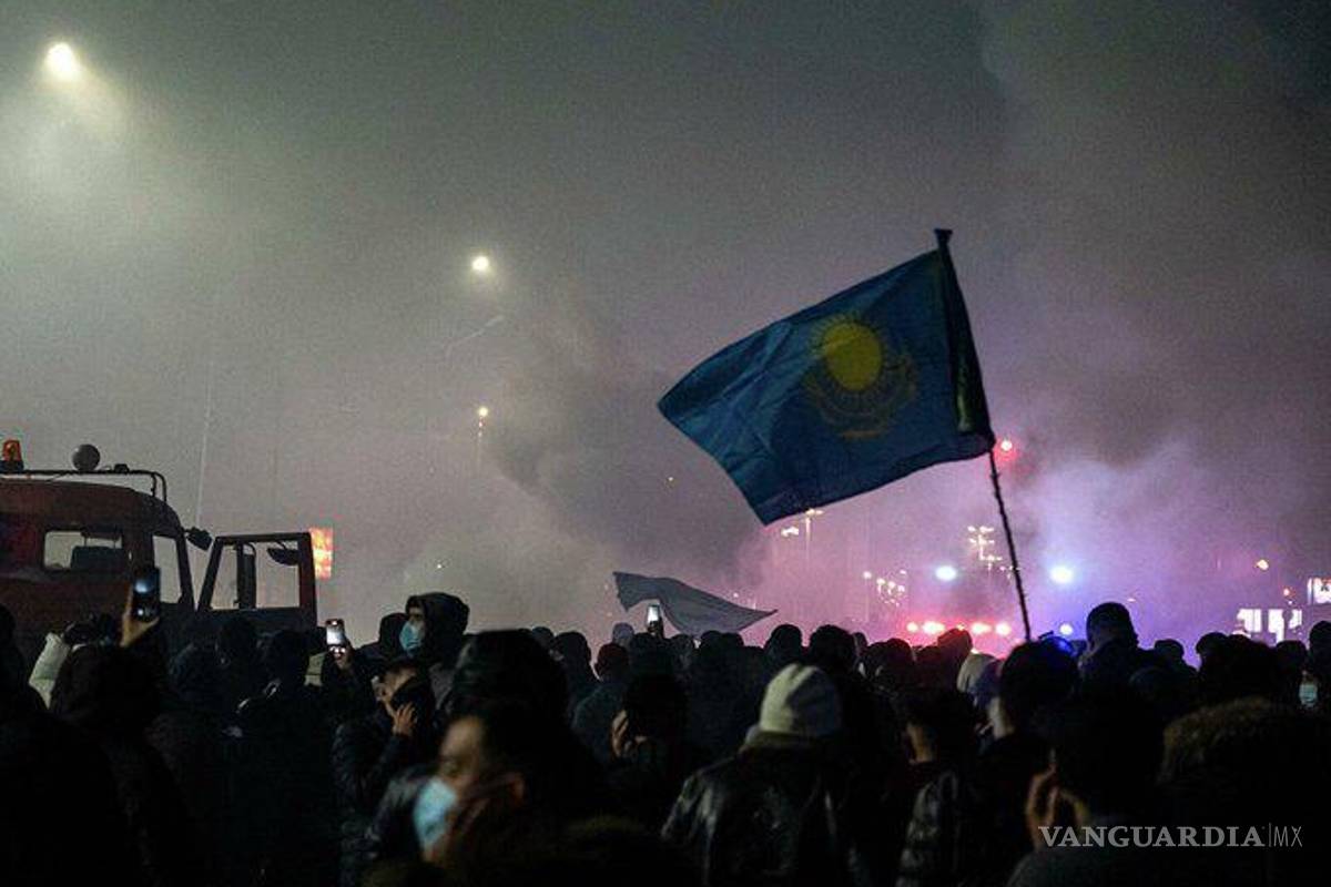 Decenas de muertos y miles de detenidos tras protestas en Kazajistán por aumento del gas