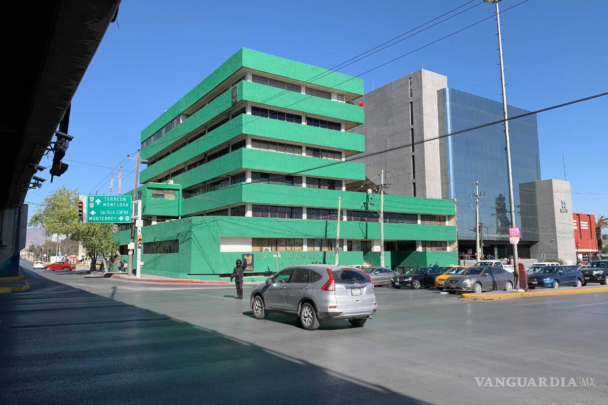 Sin luz ni internet continúan algunas colonias de Saltillo