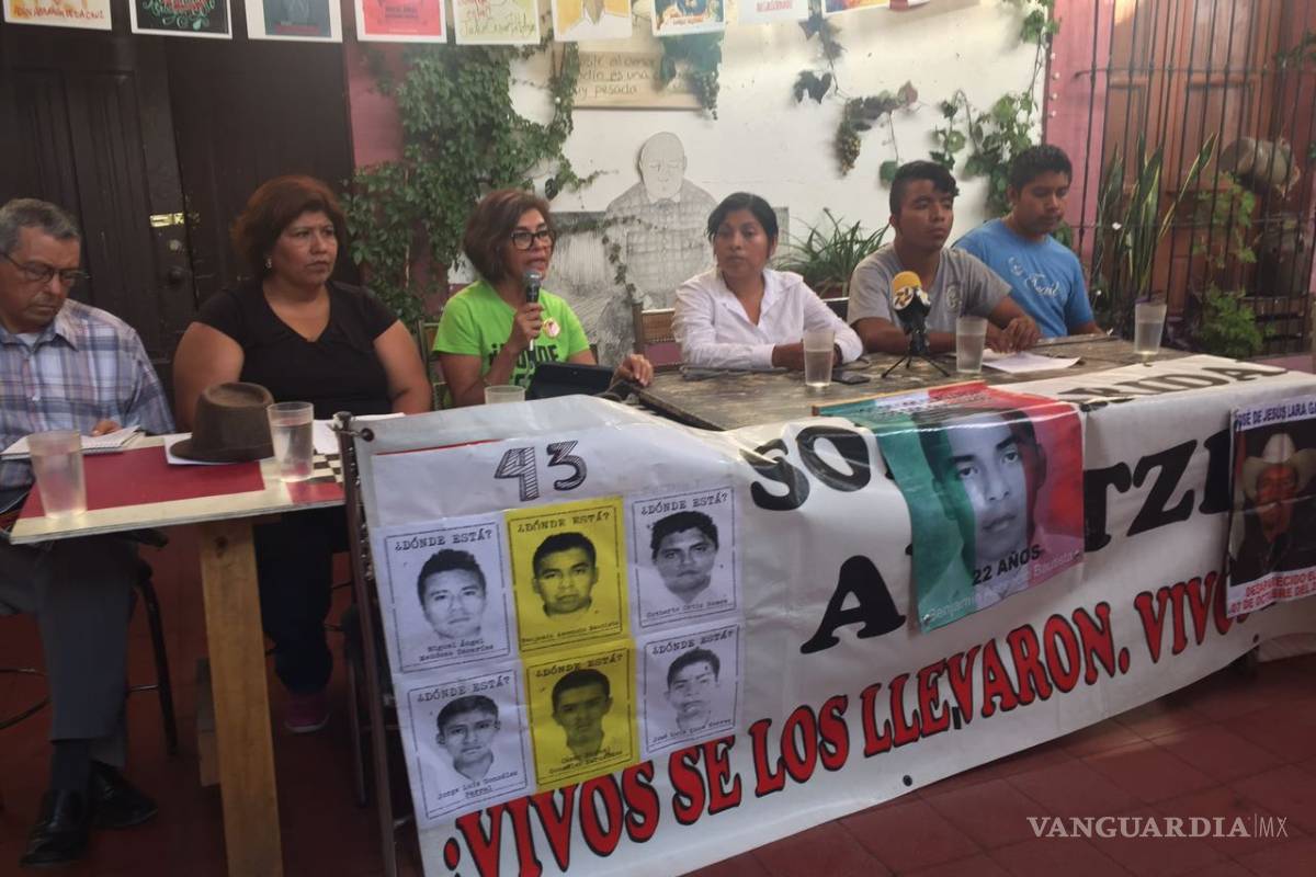 Desde Saltillo, anuncian padres de los 43 de Ayotzinapa movilizaciones a nivel nacional