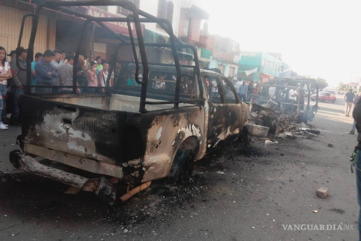Camioneta atropella y mata a una niña en Edomex, casi linchan a los ocupantes