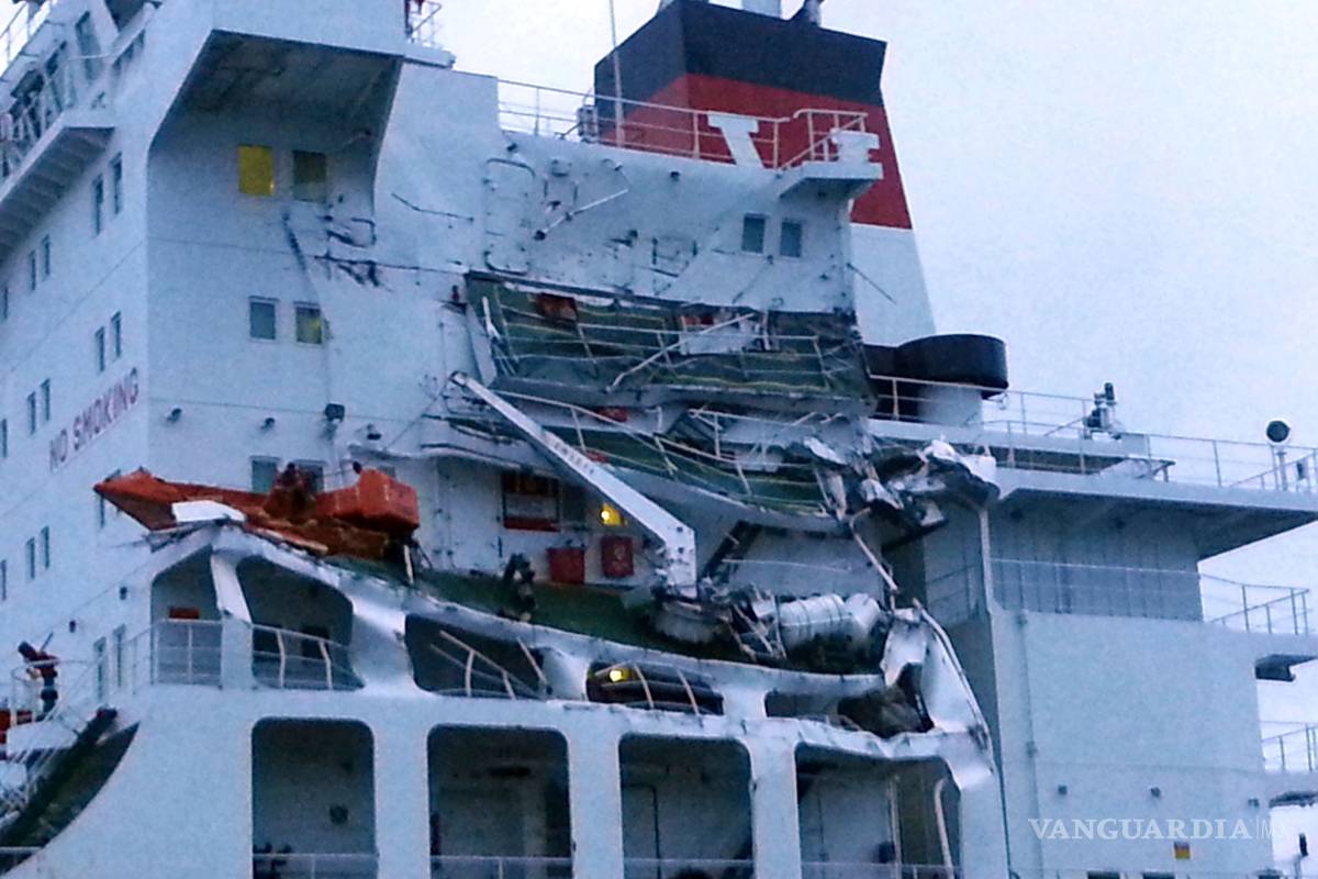 Chocan dos barcos en el Canal de la Mancha; reportan saldo blanco