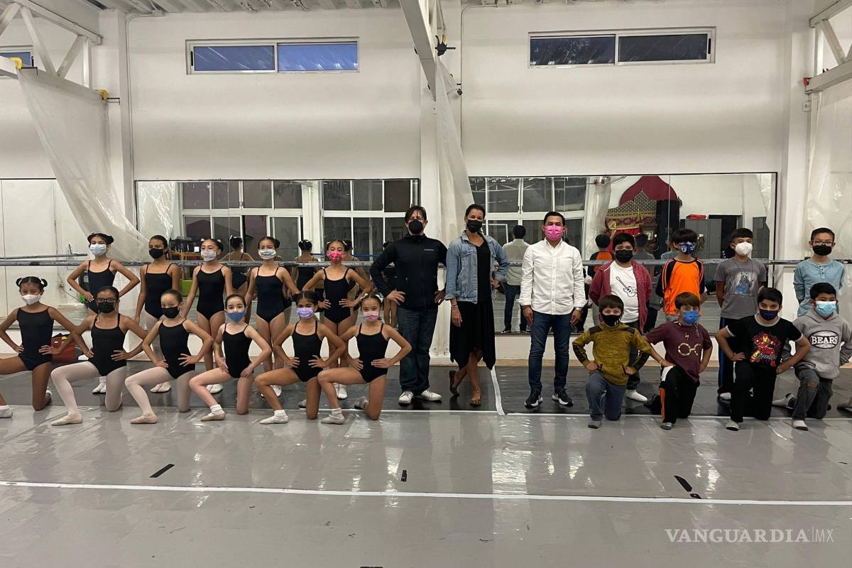 Niños participan en el Cascanueces, con apoyo de PAME y el Ballet Profesional Coahuila