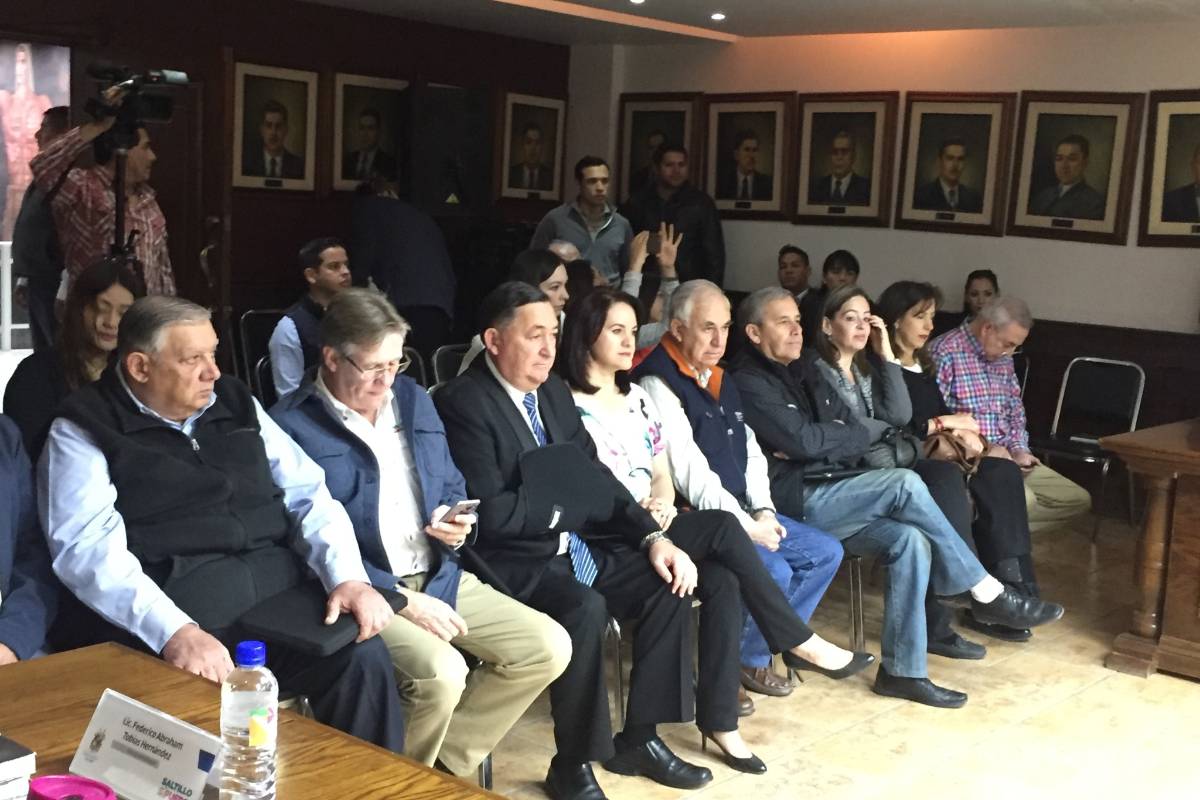 Aprueban regreso de Isidro López a la alcaldía de Saltillo