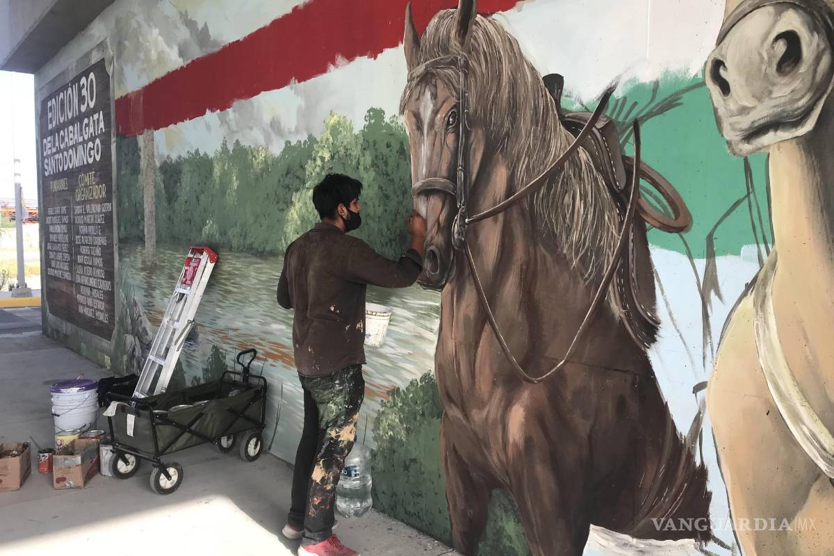 Realizan mural en Sabinas en conmemoración de 30 años de cabalgata Santo Domingo-Sabinas
