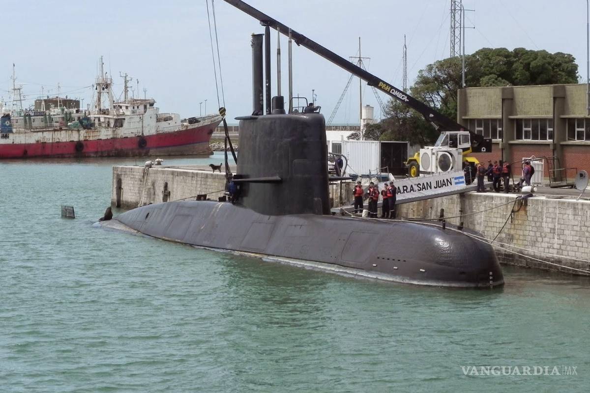 Submarino argentino desaparece en el mar con 44 tripulantes