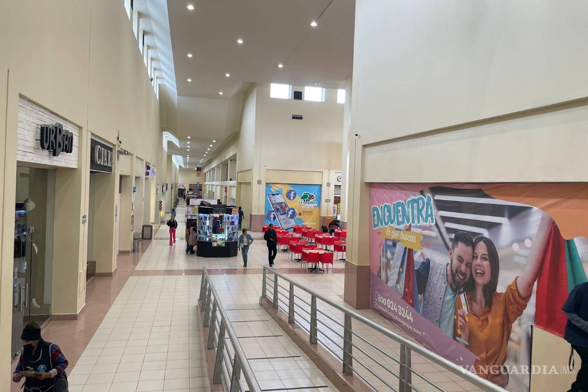 Descansa Saltillo en Navidad, plazas y calles se vacías; estrenan ciudadanos regalos al aire libre