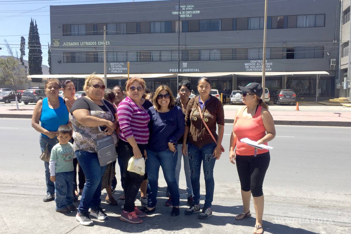 Saltillenses acusan a empresa de préstamos de cobros indebidos